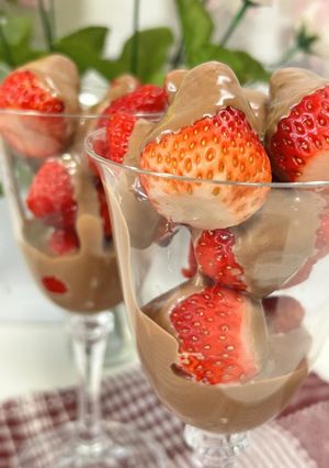 おうちカフェ🍓チョコかけ苺-レシピのメイン写真