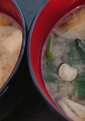 ほうれん草と玉ねぎのしめじ豆腐味噌汁-レシピのメイン写真