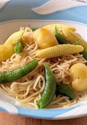 ベビーポテト スナップエンドウ入り塩焼きそば♪-レシピのメイン写真