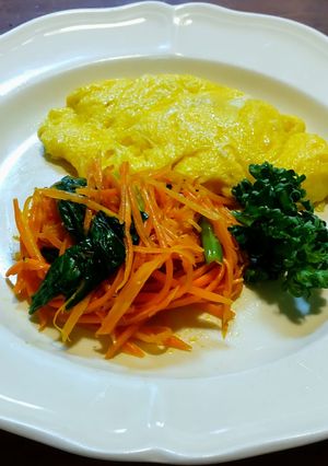 キャロットラペの甘酸っぱ炒め&オムレツ-レシピのメイン写真