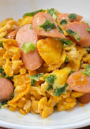 ウインナーと卵🥚の麺つゆマヨ炒め😃-レシピのメイン写真