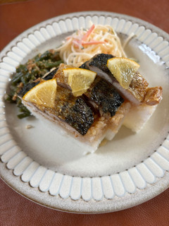 塩サバでなんちゃって焼鯖寿司-レシピのメイン写真