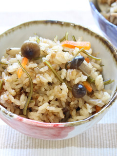 ツナときのこの炊き込みご飯-レシピのメイン写真