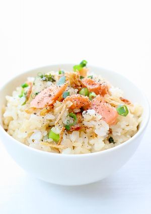 メッチャ旨い！な【西京焼き鮭の混ぜご飯】-レシピのメイン写真