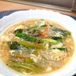 【簡単副菜】小松菜・ニラ・豆腐の和風卵スープ