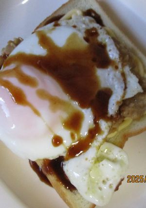 納豆マヨトースト目玉焼きのせ😋♪-レシピのメイン写真