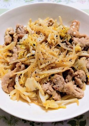 節約簡単夕飯豚こまもやしキャベツポン酢炒め肉料理-レシピのメイン写真