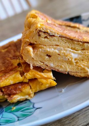 簡単！たっぷりチーズinたまご焼き！-レシピのメイン写真