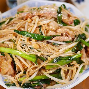 えのきの食感がうまい🤭🍄ポン酢しょうが焼き🍚