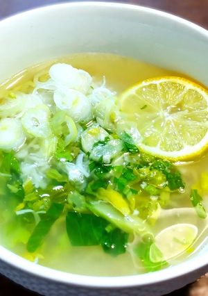 青梅塩麹漬けセロリとホタテ缶の半湯麺　-レシピのメイン写真