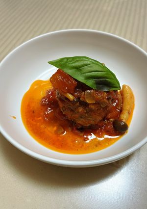 トマト缶で簡単◎煮込みハンバーグ-レシピのメイン写真