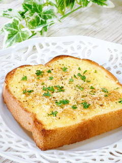 辛子マヨと粉チーズのトースト♬-レシピのメイン写真