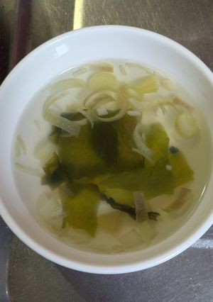 簡単★ワカメとみょうがの鶏ガラスープ-レシピのメイン写真