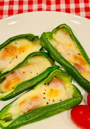 簡単！ピーマンのチーズベーコン焼き-レシピのメイン写真
