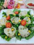 薔薇蒸し餃子　野菜添え