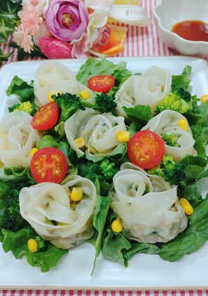 薔薇蒸し餃子　野菜添え-レシピのメイン写真