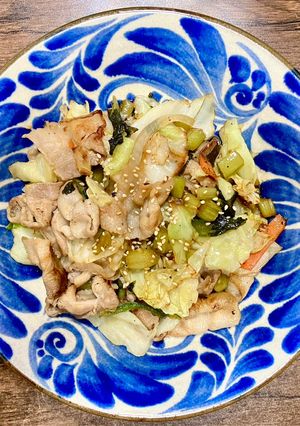 豚バラ薄切り肉と野沢菜漬けで野菜炒め-レシピのメイン写真