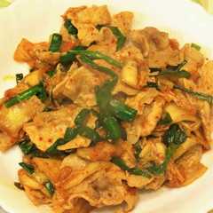รูปของ 豚肉キムチ炒め