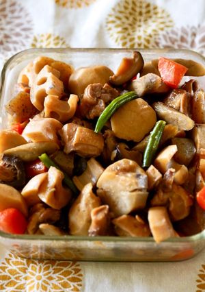 鶏肉と根菜の煮物(煮しめ)☆-レシピのメイン写真