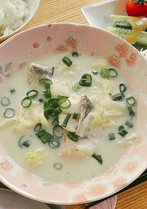 たらと白菜の豆乳だしスープ-レシピのメイン写真