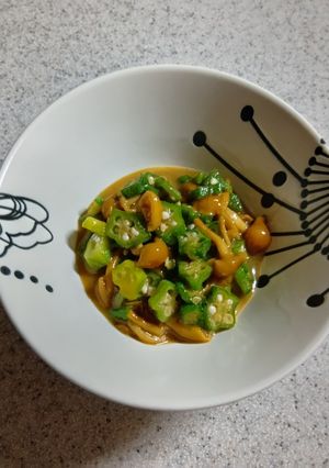 オクラとなめこのわさび麺つゆ和え-レシピのメイン写真