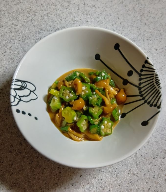 オクラとなめこのわさび麺つゆ和え-レシピのメイン写真