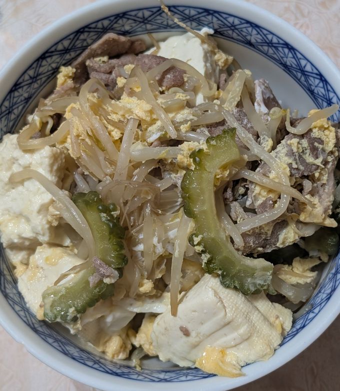 簡単★ゴーヤーともやしのチャンプルー丼-レシピのメイン写真