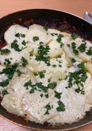 ジャガイモと豚のカリカリチーズ焼き🧀-レシピのメイン写真
