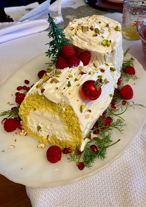 クリスマスに基本のブッシュドノエル-レシピのメイン写真