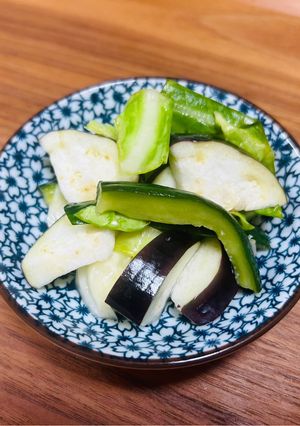 冷蔵庫にある野菜で♪簡単浅漬け-レシピのメイン写真