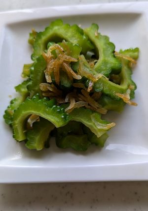 ゴーヤと小海老の炒め物-レシピのメイン写真