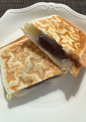 新食感⭐︎大福を挟む魅惑のホットサンド-レシピのメイン写真