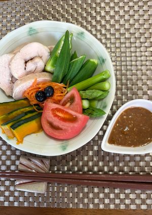 ボリュームたっぷり鶏ハムサラダ-レシピのメイン写真