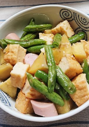 さつまいもと厚揚げの生姜塩こうじ和え-レシピのメイン写真