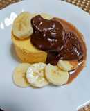 ★低糖質！🍌と🍫ソース添えおからケーキ♪