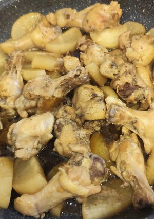 子供も大好き！甘めな手羽元と大根の煮物-レシピのメイン写真