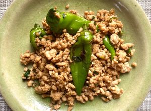 甘長唐辛子と鶏むねひき肉の炒め物-レシピのメイン写真