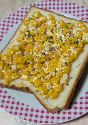 とっても簡単★コーンマヨネーズトースト-レシピのメイン写真