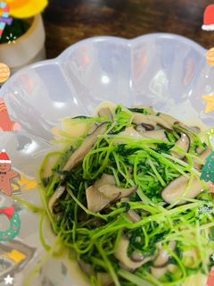 キノコと豆苗のごま油とマヨ醤油炒め🤎-レシピのメイン写真