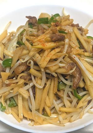 タケノコとモヤシの牛脂炒め-レシピのメイン写真