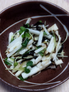 長芋とかいわれ菜の塩昆布和え-レシピのメイン写真