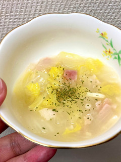 簡単!白菜と玉ねぎの煮込みスープ-レシピのメイン写真