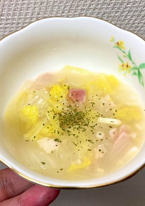 簡単！白菜と玉ねぎの煮込みスープ-レシピのメイン写真
