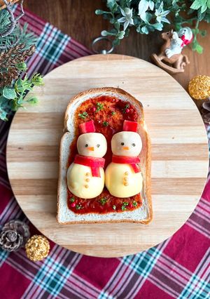 雪だるまのピザトースト-レシピのメイン写真