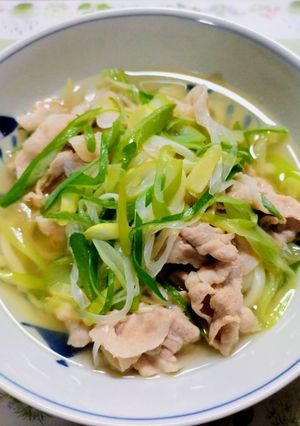 寒い日年越し簡単昼食夕飯豚バラ長葱塩肉うどん-レシピのメイン写真