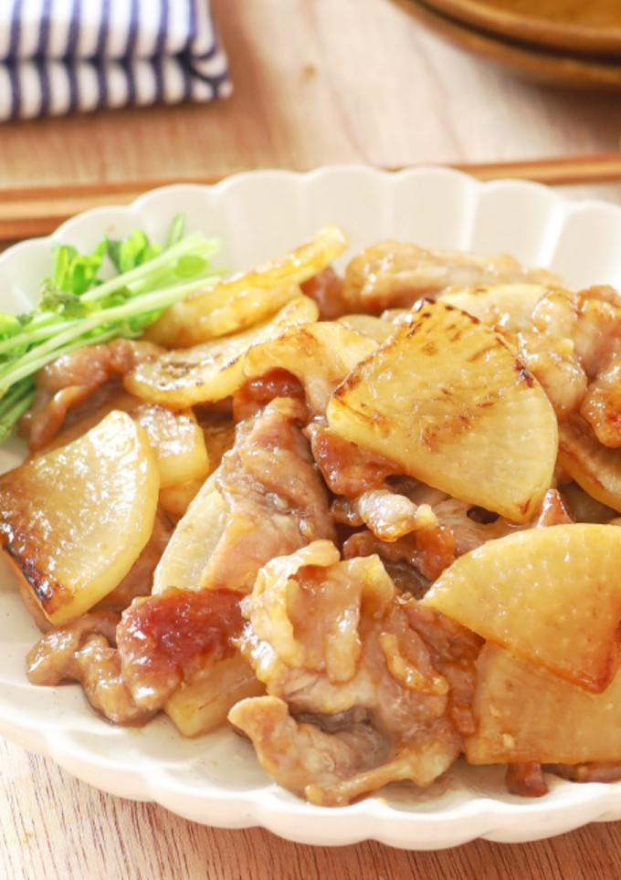 箸が止まらん♡豚こまと焼き大根の生姜焼き-レシピのメイン写真