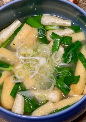 味噌汁(豆腐・油揚げ・ニラ・長葱)-レシピのメイン写真