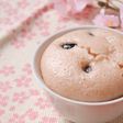桜の香りの黒豆蒸しパン