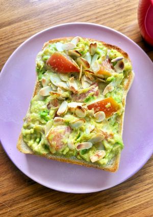 アボカドの美味しいトースト-レシピのメイン写真