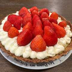 รูปของ 1時間以内でダブルクリームの苺タルト